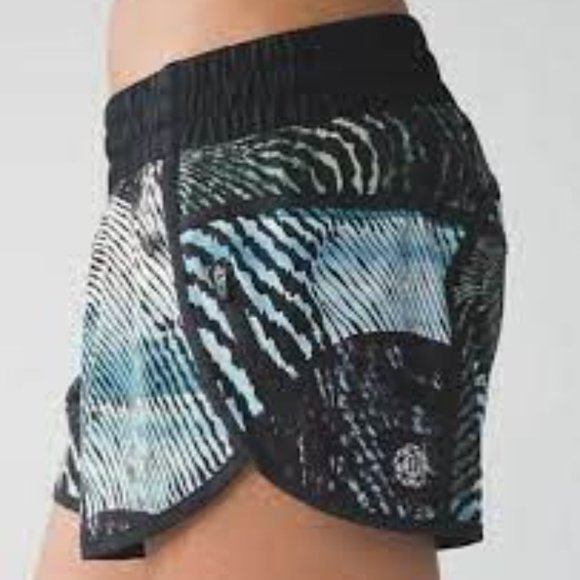 Lululemon LIMITED EDITION Speed Up Short 2.5" - Picture 2 of 4